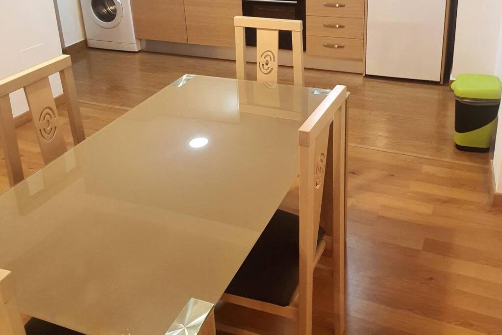 4F, Aire Acondic, 80M2, 2 Dormitorios, 4 Huespedes, Wifi Gratis La Línea de la Concepción Buitenkant foto