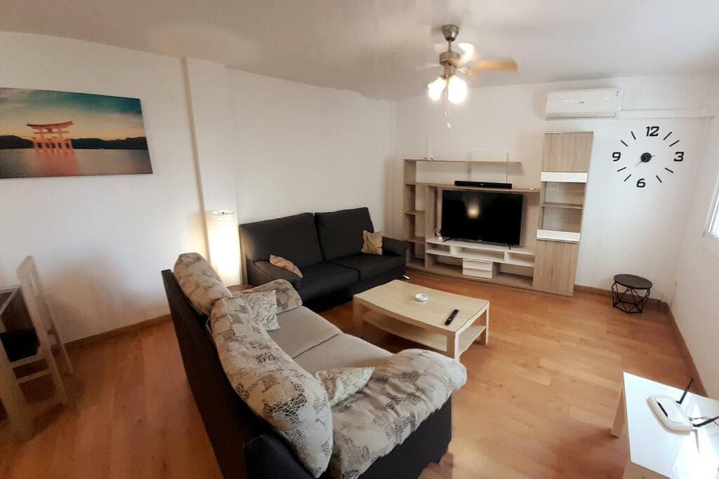 4F, Aire Acondic, 80M2, 2 Dormitorios, 4 Huespedes, Wifi Gratis La Línea de la Concepción Buitenkant foto