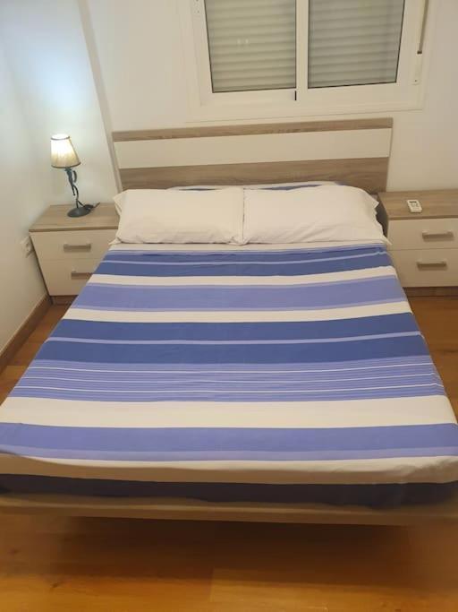 4F, Aire Acondic, 80M2, 2 Dormitorios, 4 Huespedes, Wifi Gratis La Línea de la Concepción Buitenkant foto